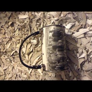 Chicago scape Cylinder metal purse